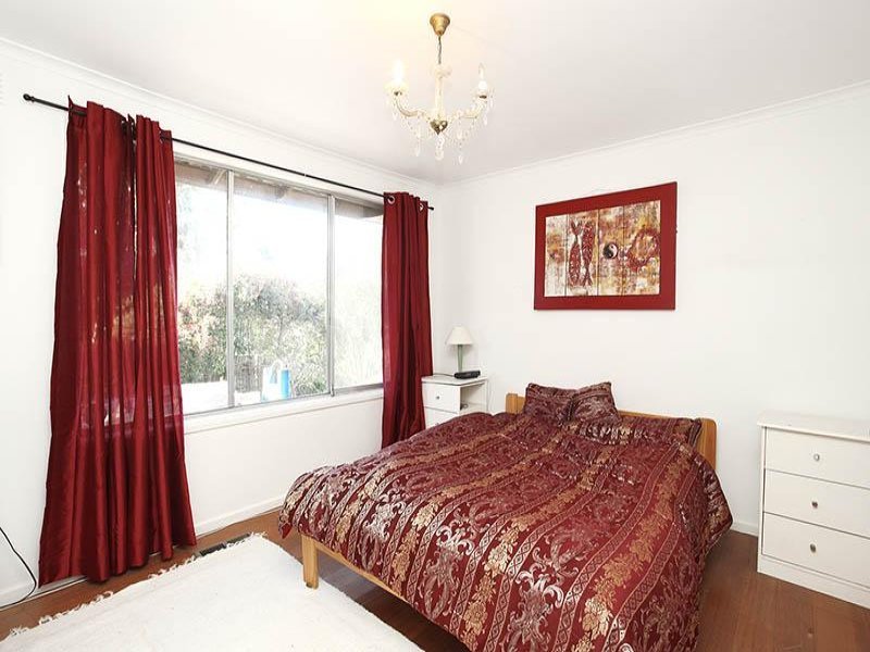 39 Berkley Road, Ringwood image 5