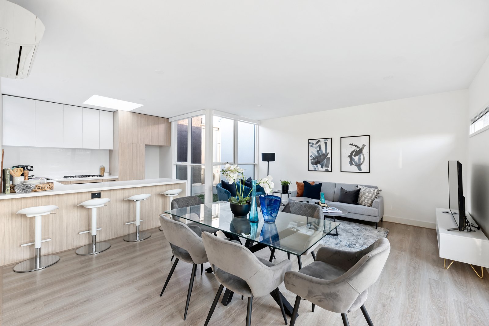 Property Gallery Thumbnail 5