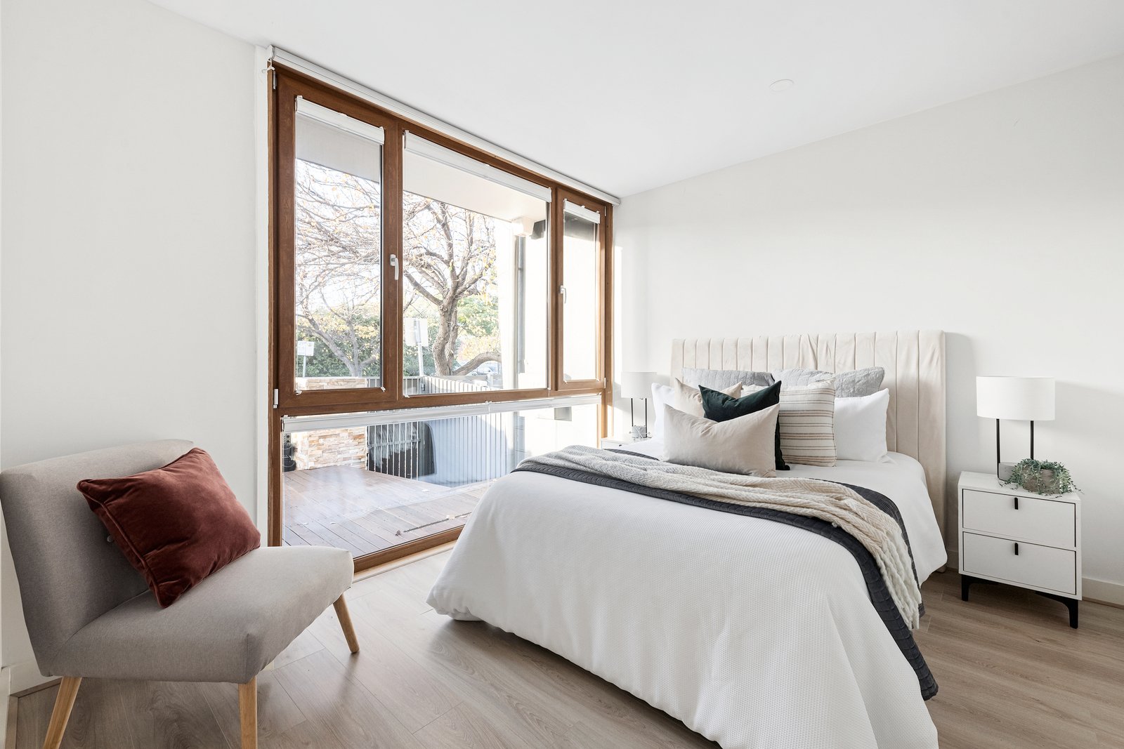 Property Gallery Thumbnail 11