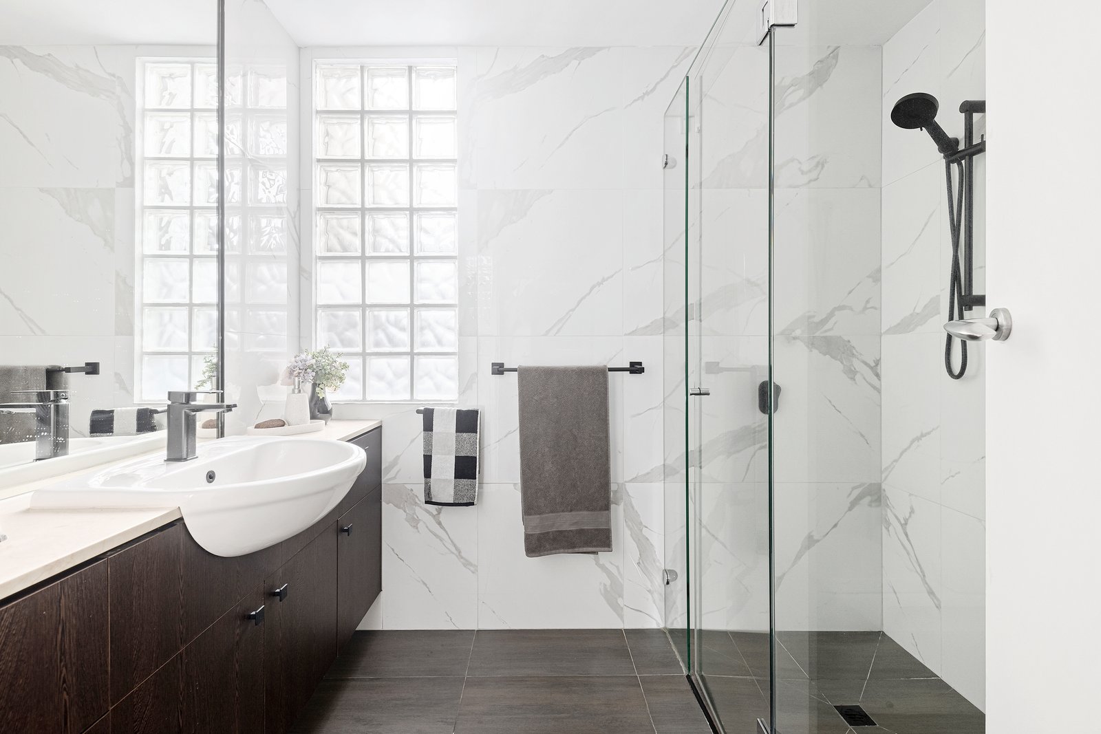 Property Gallery Thumbnail 12