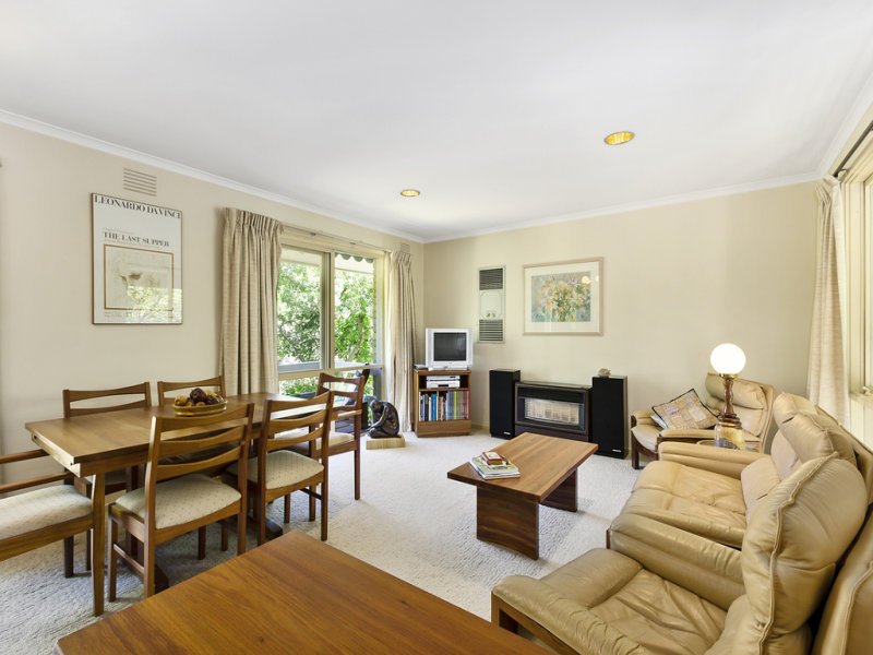 39 Boardman Close, Box Hill South image 4