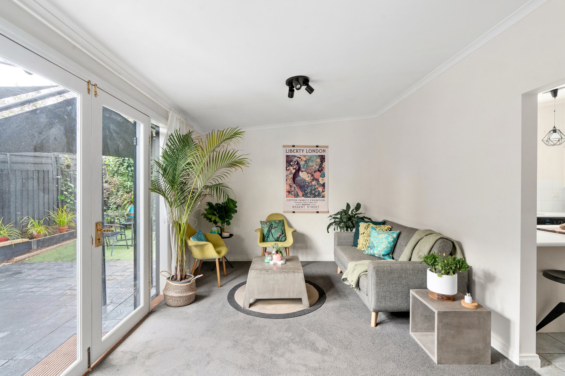 Property Gallery Thumbnail 9