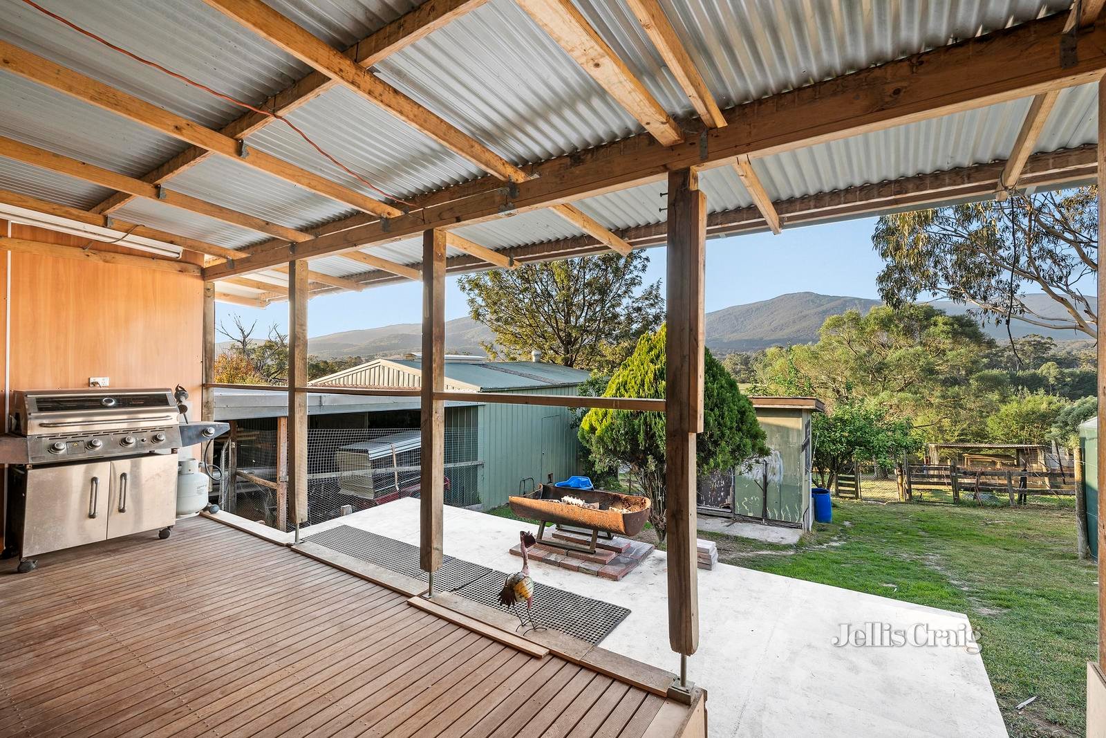 39 Cairncroft Avenue, Launching Place image 8