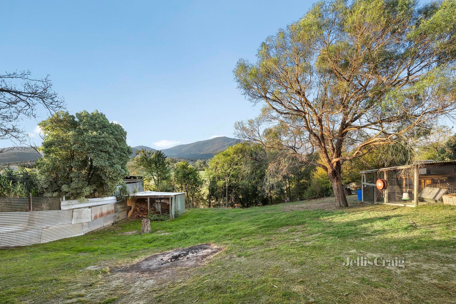 39 Cairncroft Avenue, Launching Place image 9