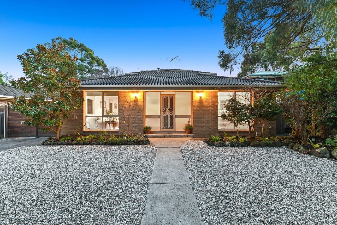 39 Camelot Drive, Glen Waverley image 1