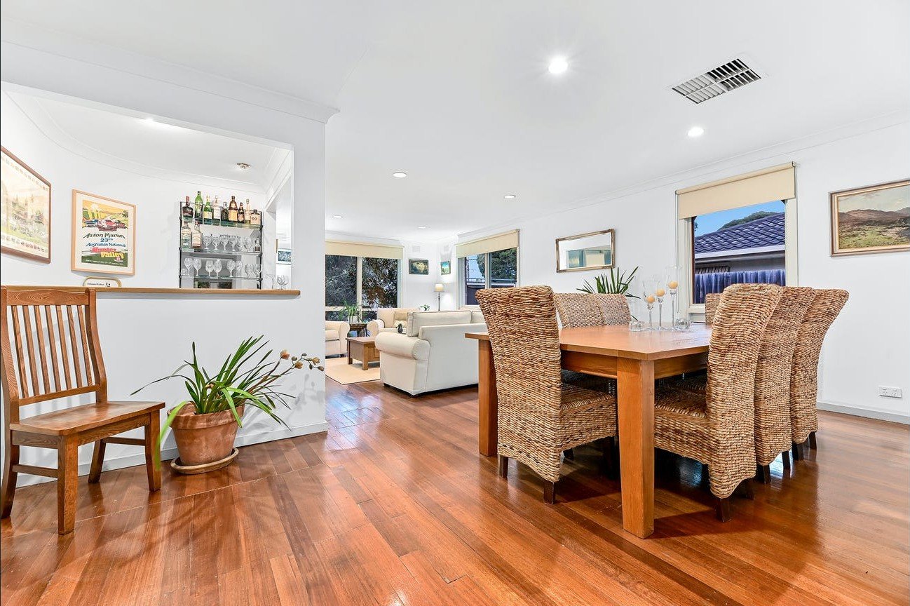 39 Camelot Drive, Glen Waverley image 5