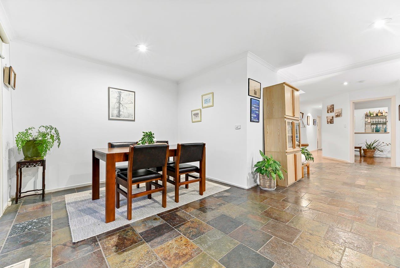 39 Camelot Drive, Glen Waverley image 8