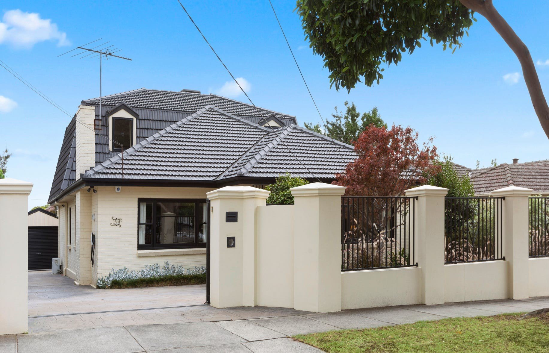 39 Castlewood Street, Bentleigh East image 1