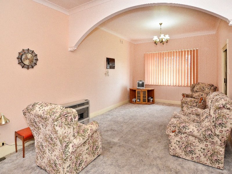 39 Catherine Street, Geelong West image 2