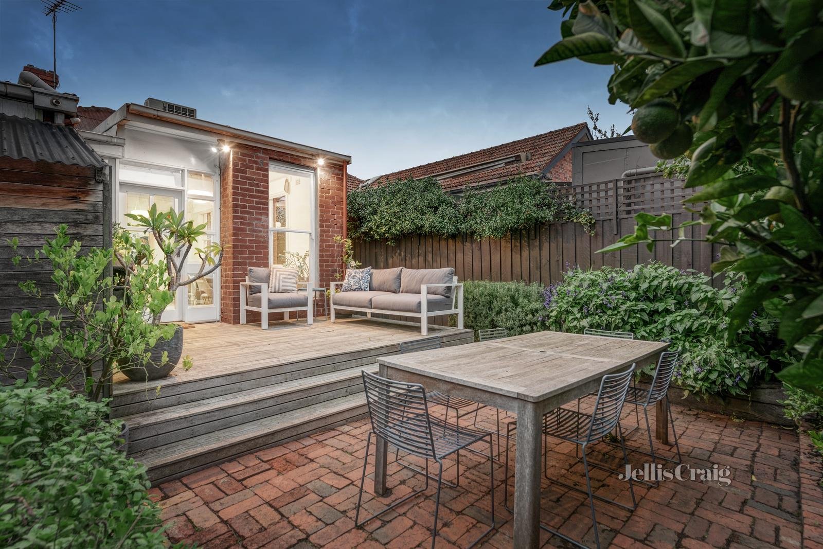 39 Closeburn Avenue, Prahran image 10