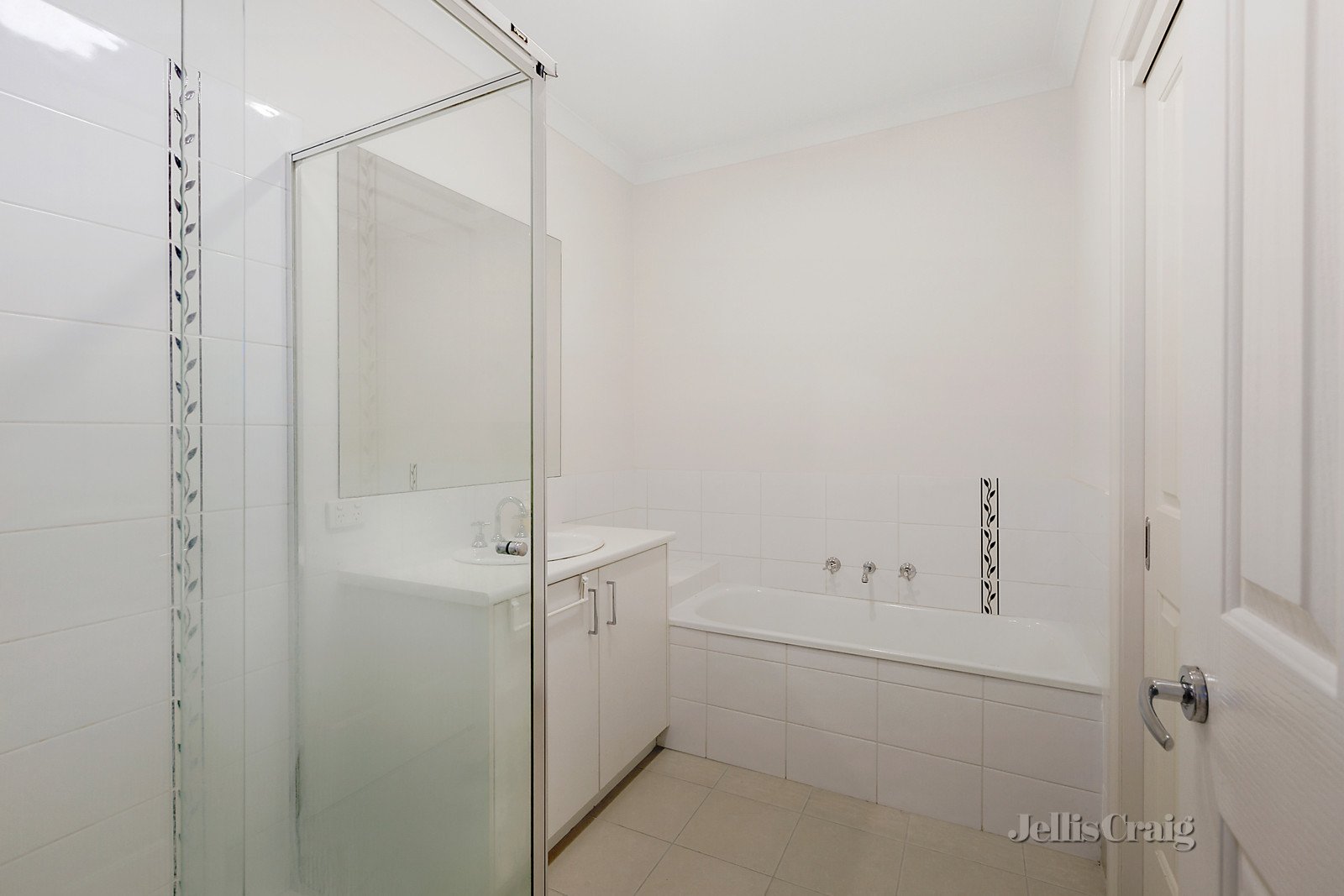 39 Culwell Avenue, Mitcham image 5