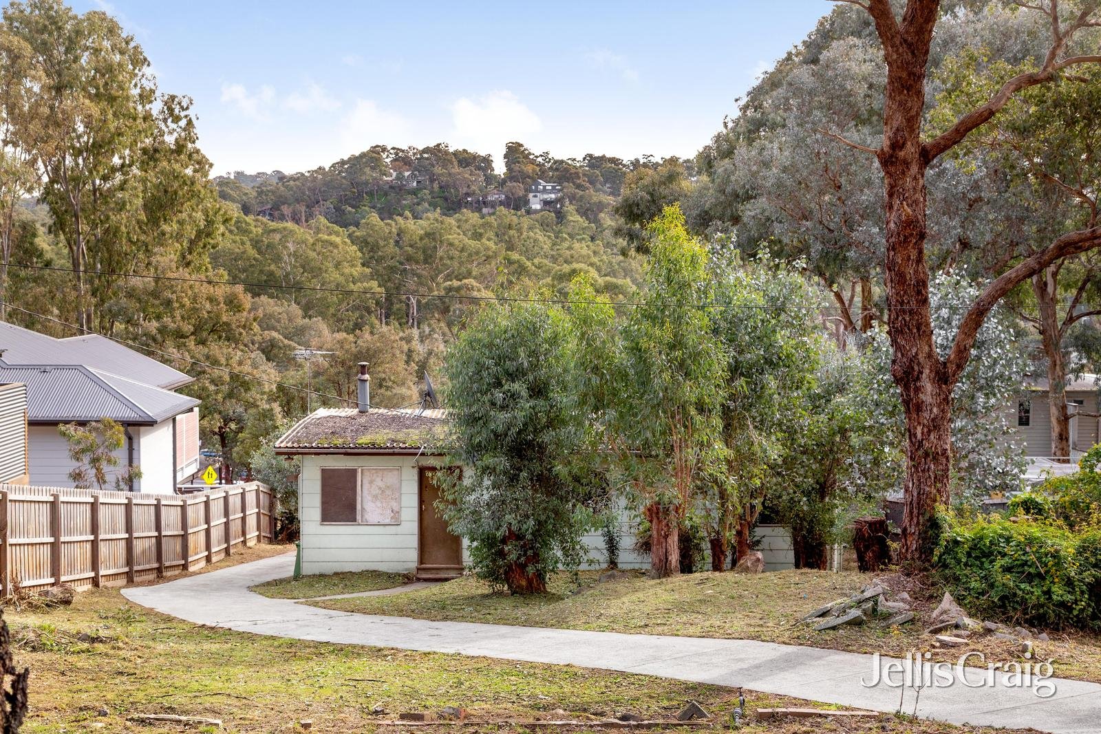 39 Curtain Road, Hurstbridge image 2