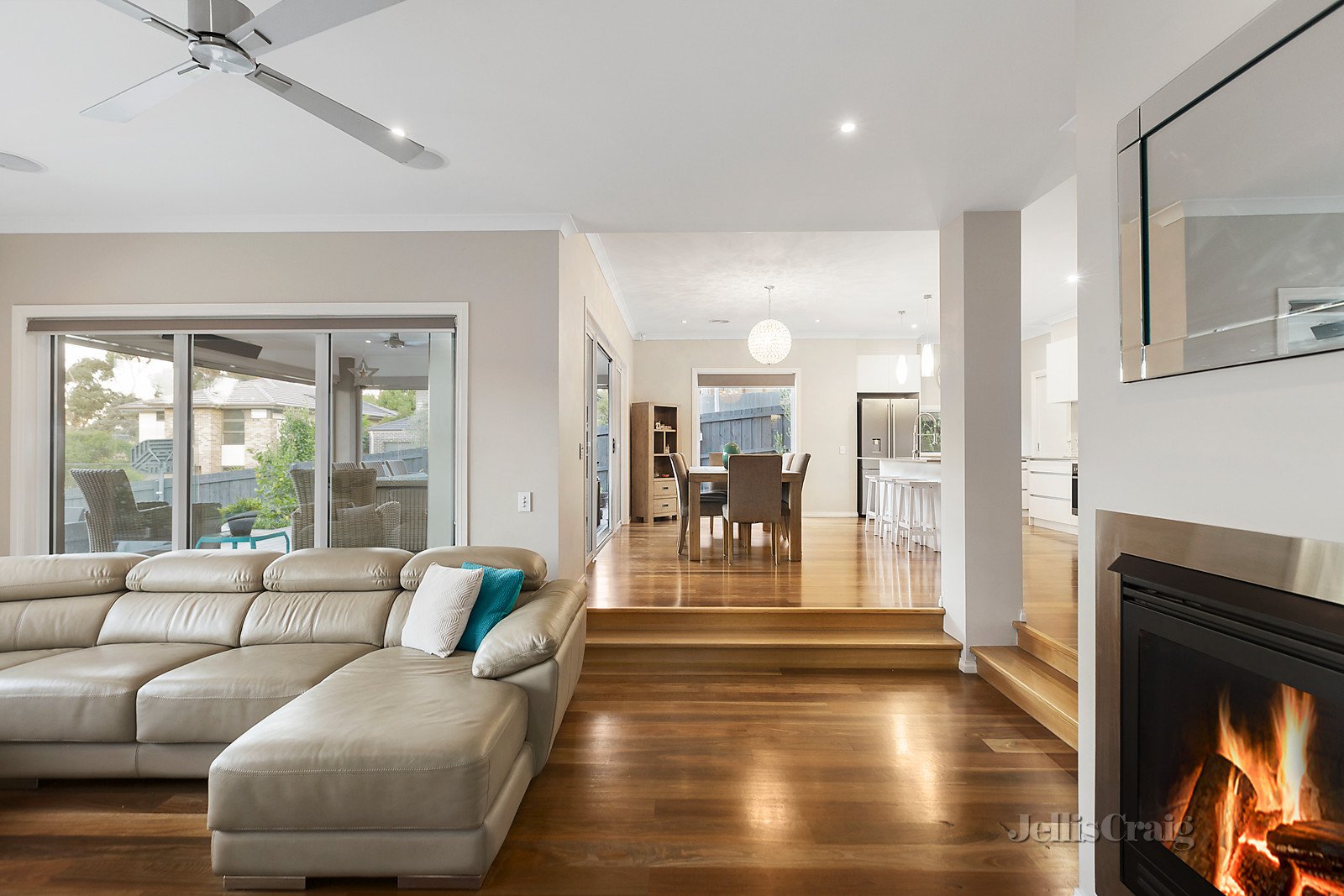 39 David Hockney Drive, Diamond Creek image 2