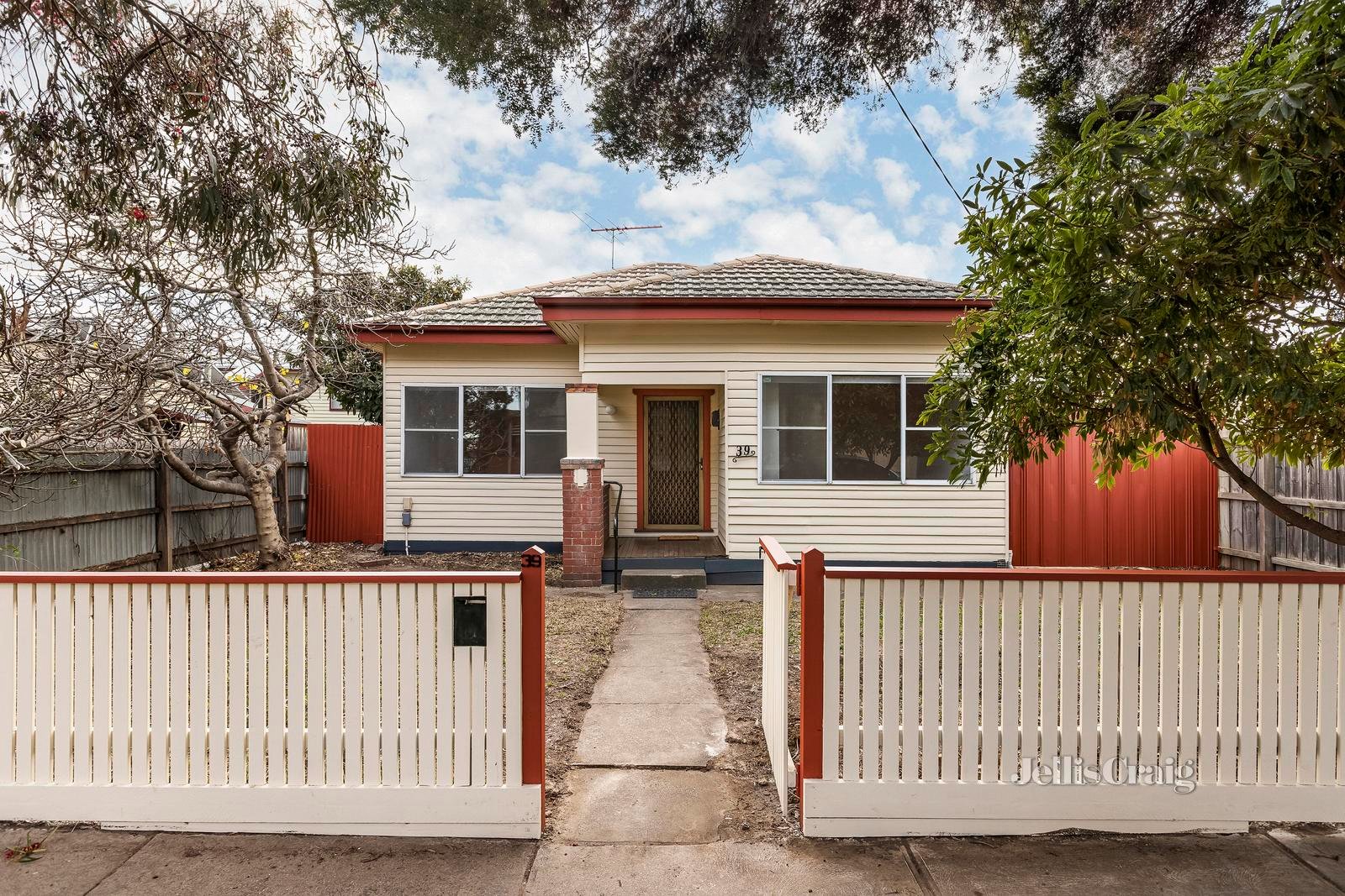 39 Dennis Street, Northcote image 1