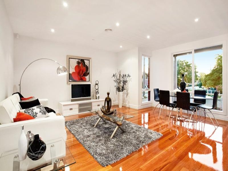 39 Everton Grove, Surrey Hills image 3