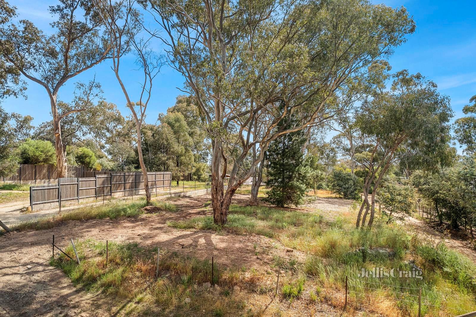 39 Farnsworth Street, Castlemaine image 6