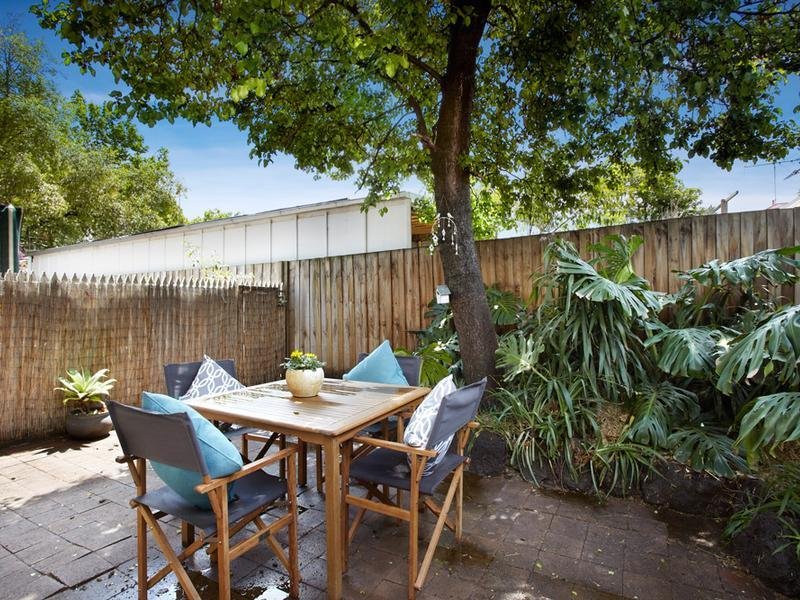 3/9 Foam Street, Elwood image 1