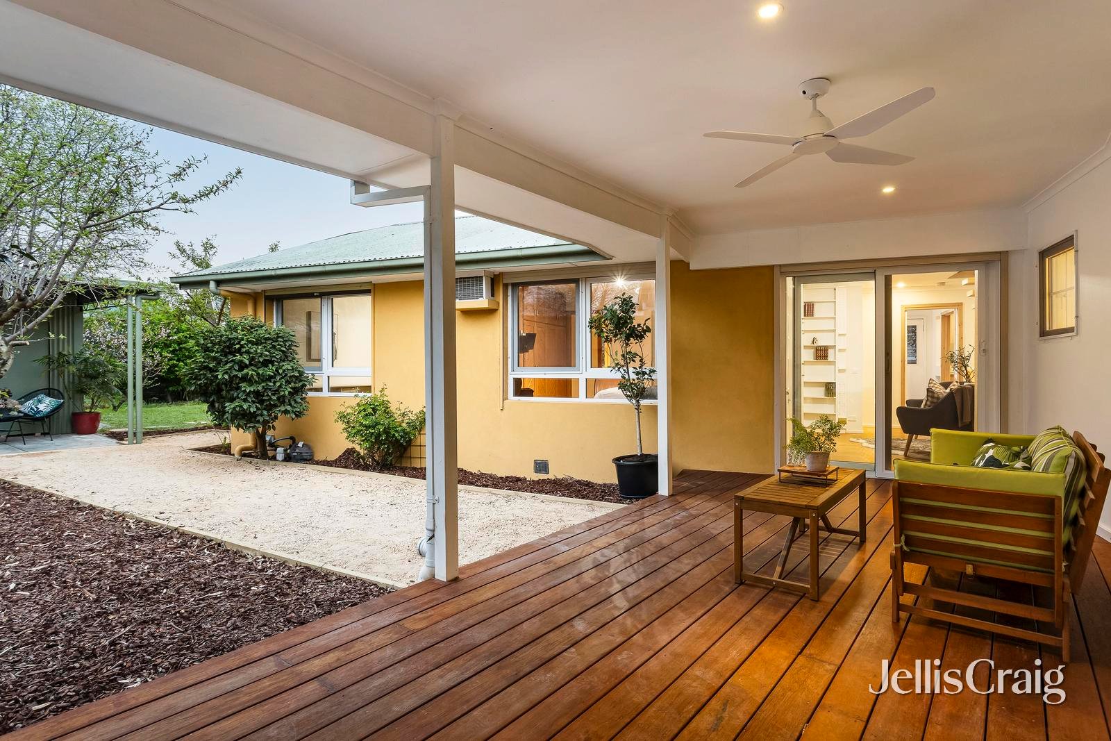 39 Frensham Road, Watsonia image 18