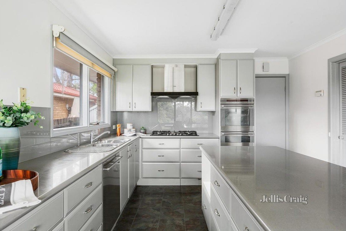 39 Golden Grove, Glen&nbsp;Waverley image 1