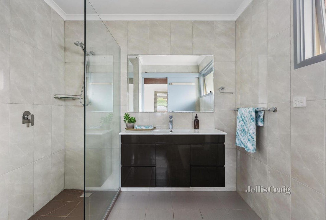 39 Golden Grove, Glen&nbsp;Waverley image 8