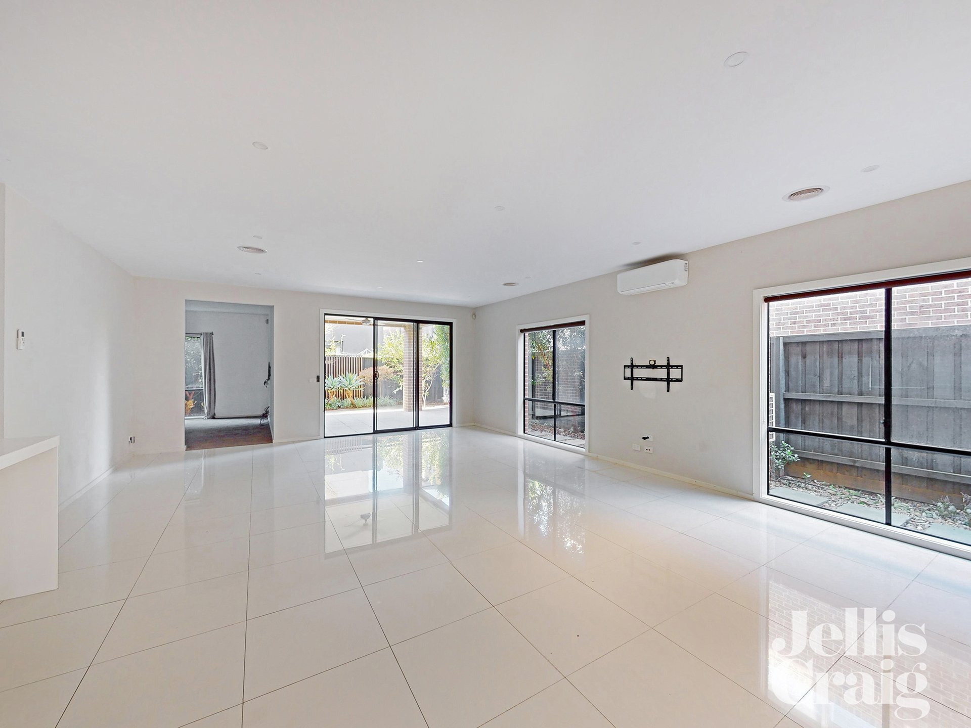 39 Haven Crescent, Ascot Vale image 4