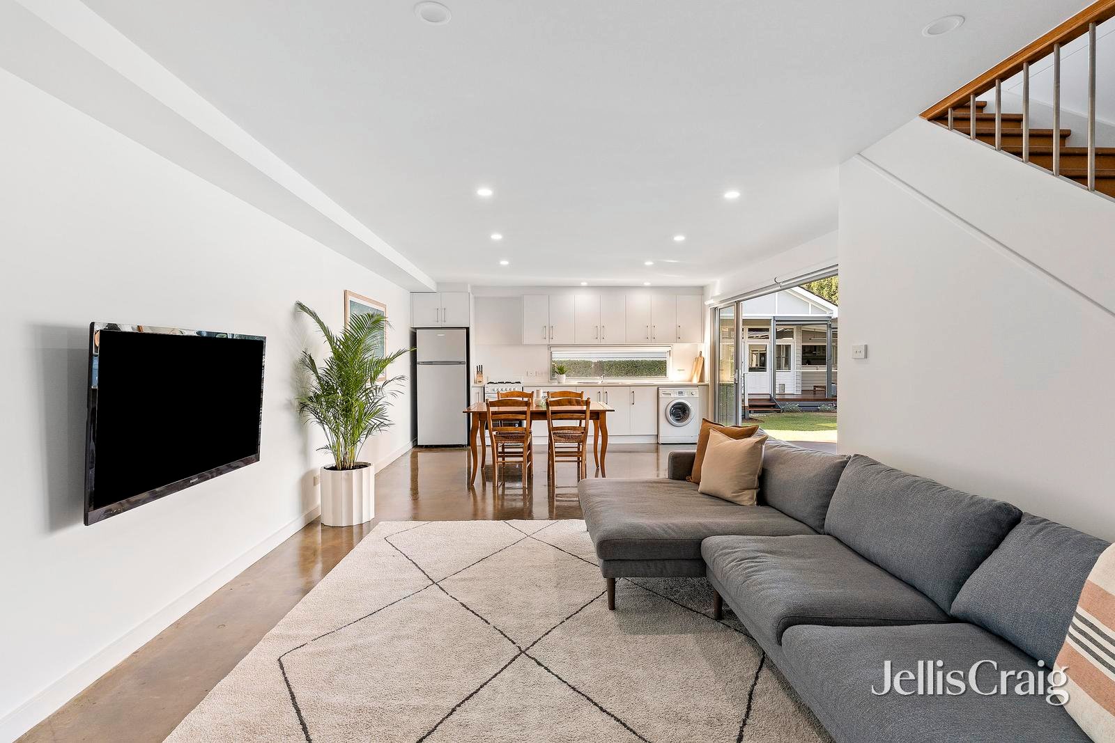 39 Hedderwick Street, Essendon image 4