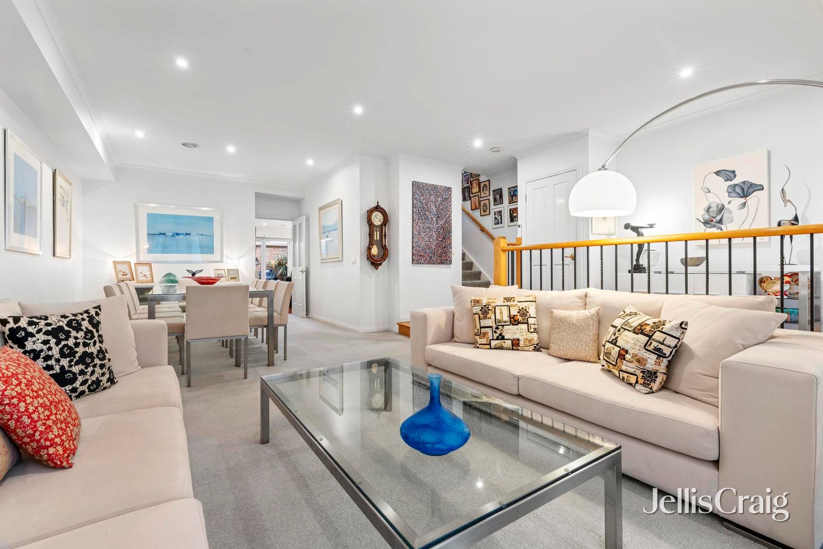 39 Herriotts Boulevard, Glen&nbsp;Waverley image 2