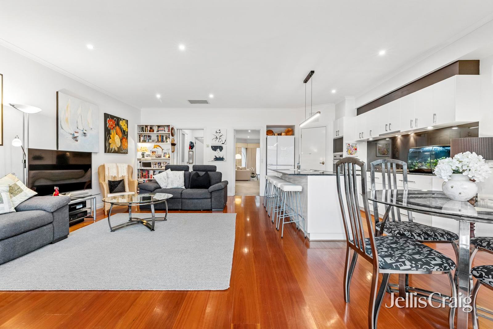 39 Herriotts Boulevard, Glen&nbsp;Waverley image 7