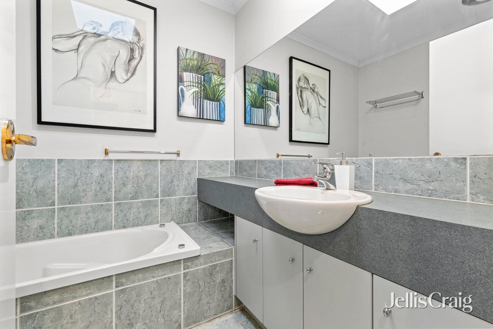39 Herriotts Boulevard, Glen&nbsp;Waverley image 10