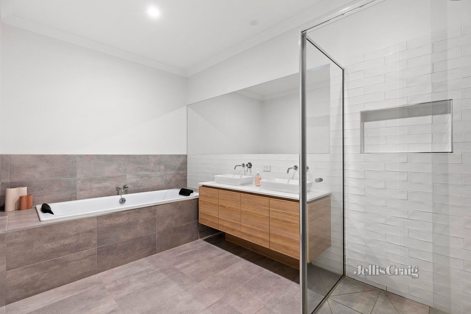 39 Highton Street, Ringwood East image 11