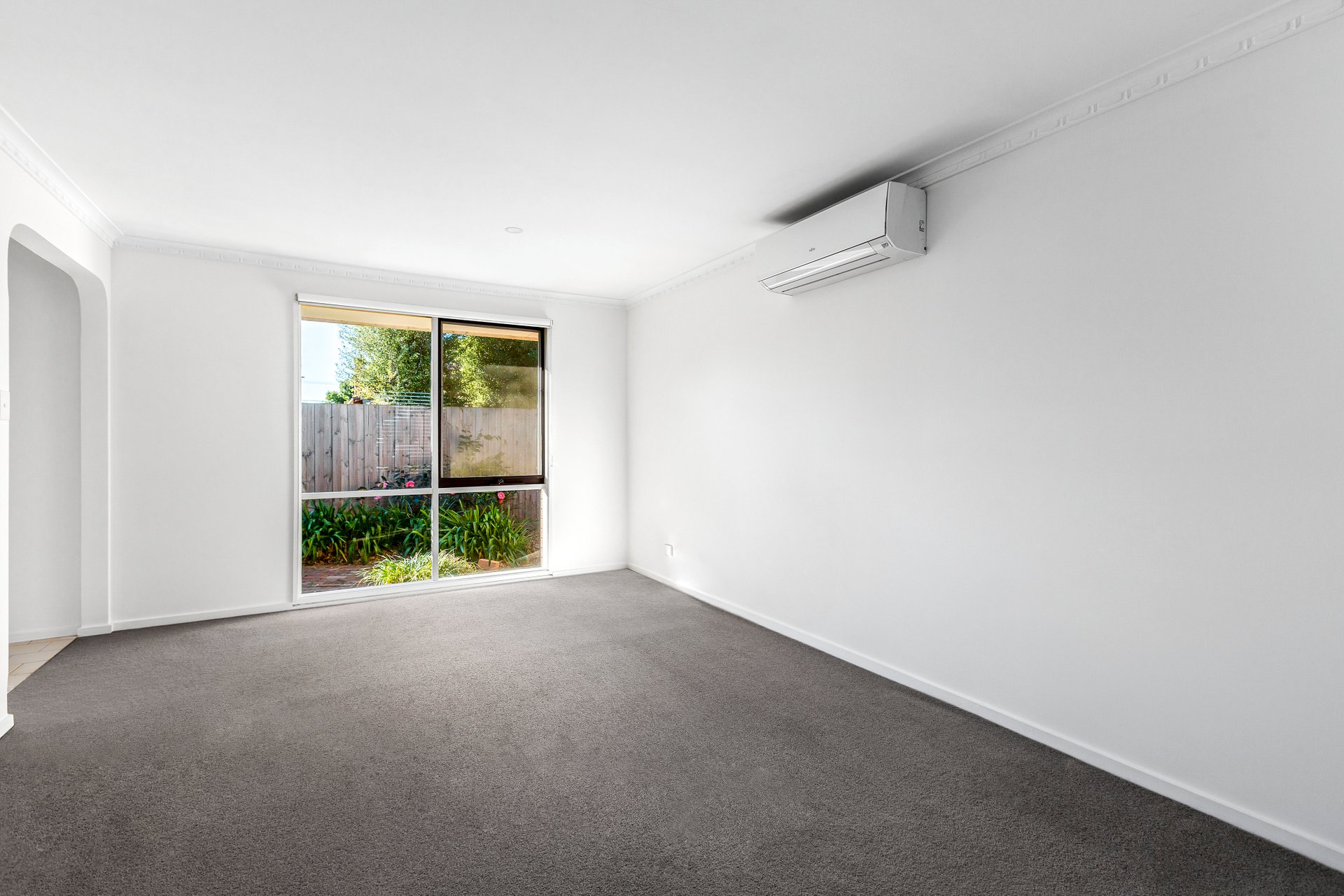 Property Gallery Thumbnail 7