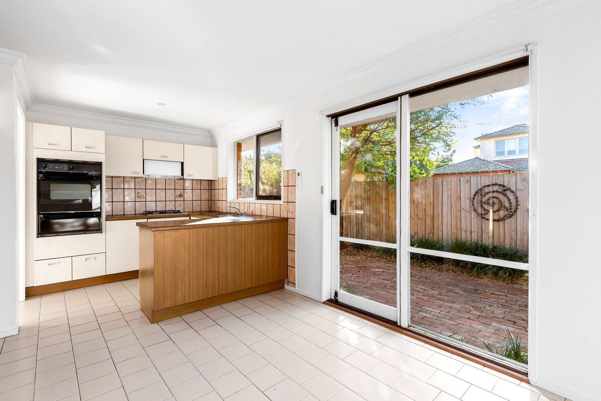 Property Gallery Thumbnail 3
