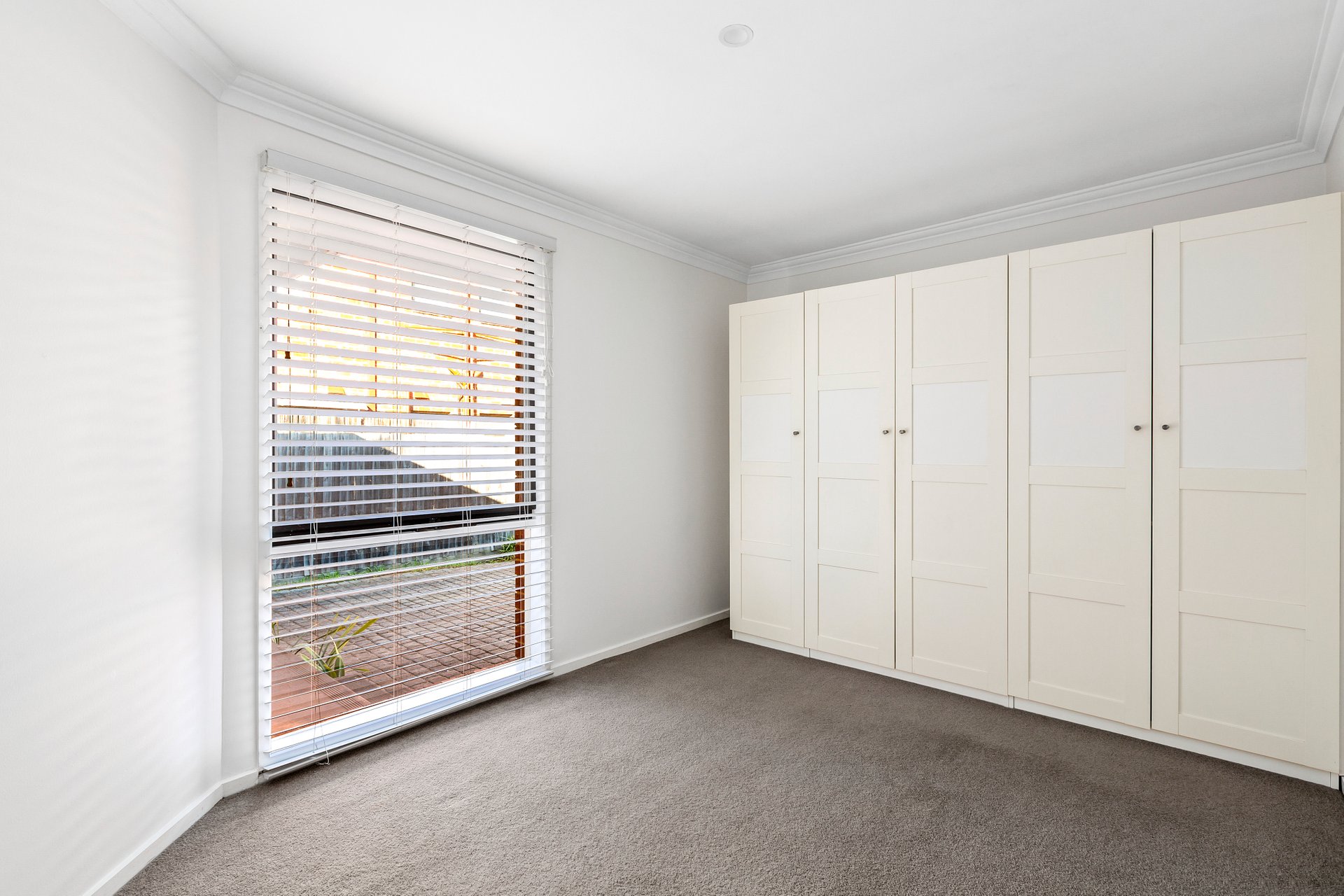 Property Gallery Thumbnail 5