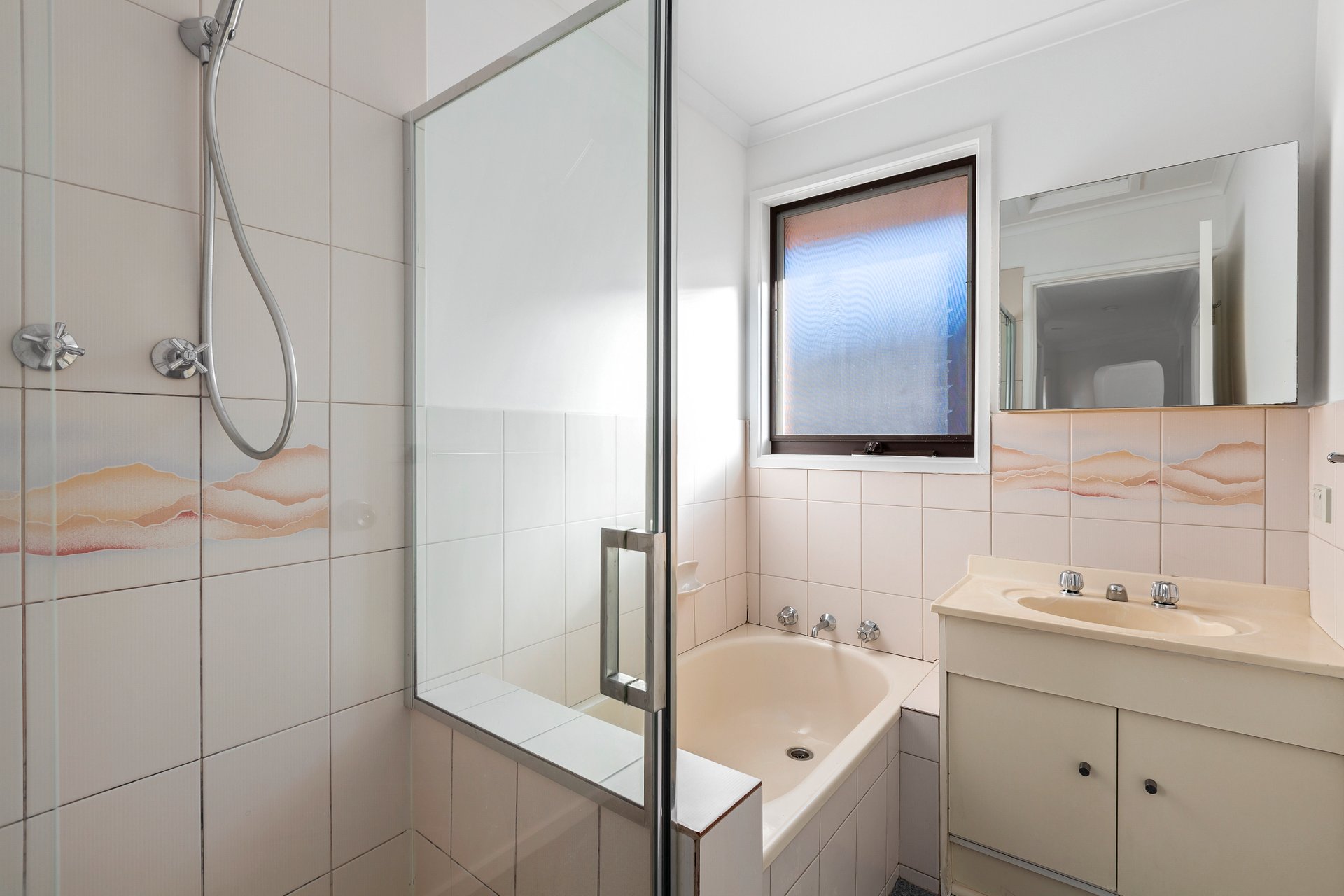 Property Gallery Thumbnail 8