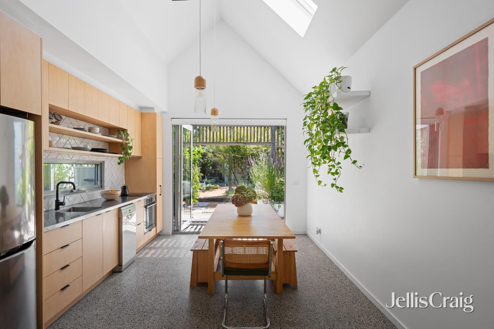 39 Howard Street, Brunswick image 1