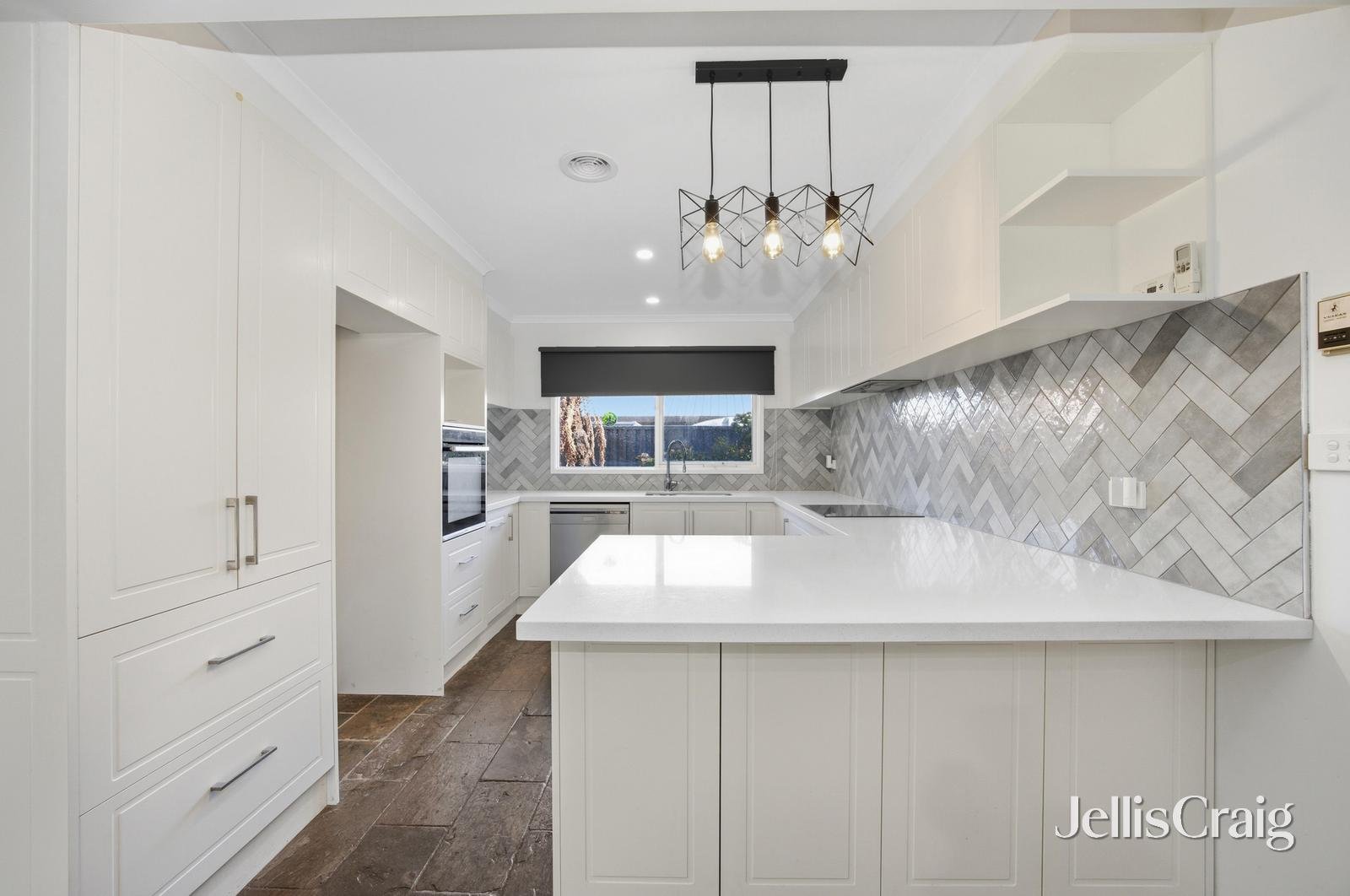 39 Jasmine Drive, Delacombe image 3