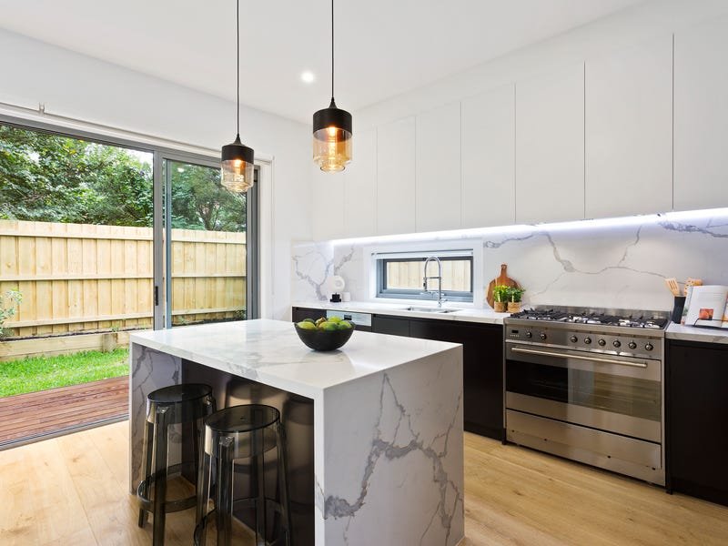 Property Gallery Thumbnail 3
