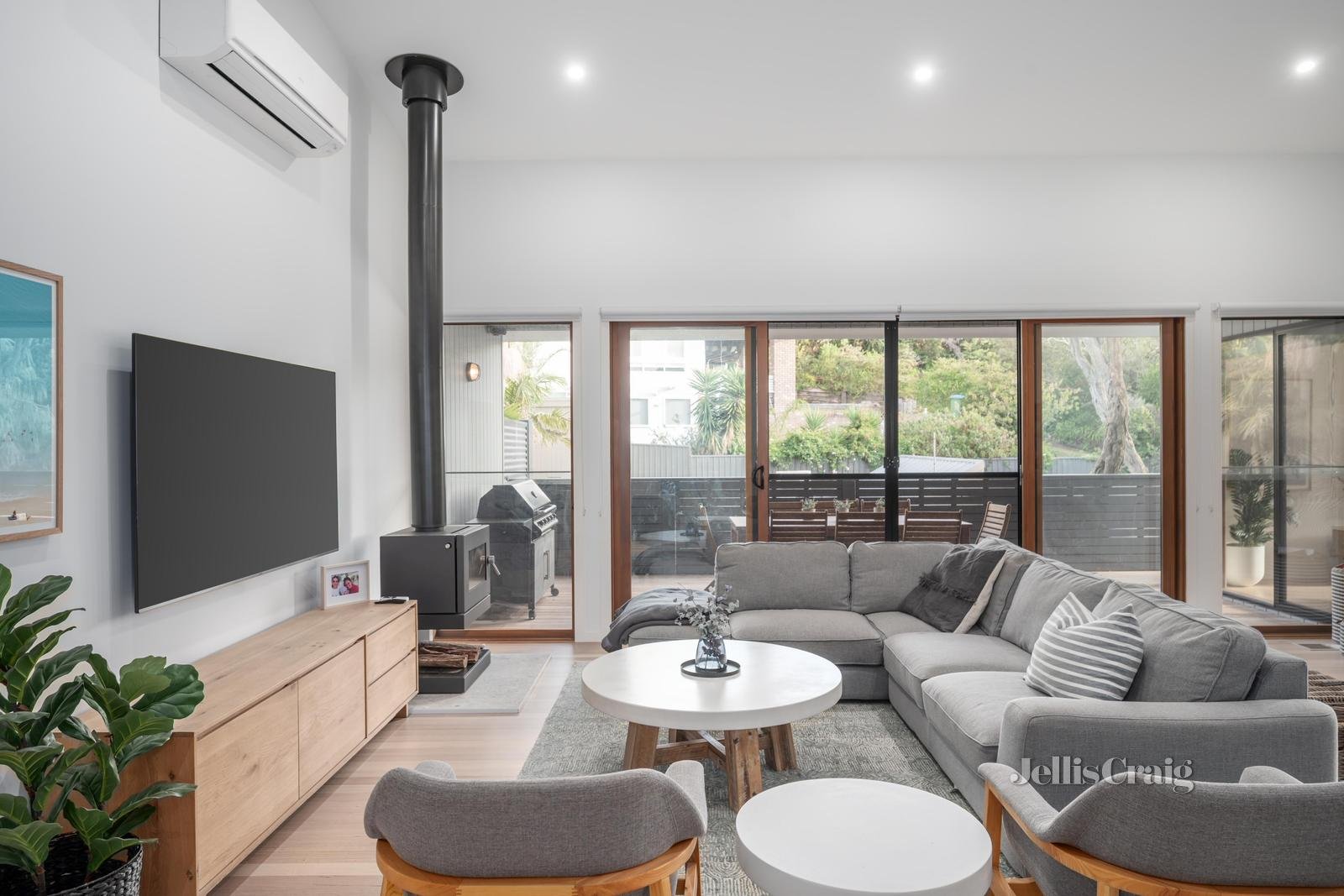 39 Lansdowne Street, Blairgowrie image 4
