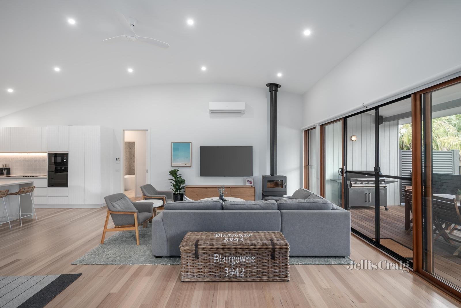 39 Lansdowne Street, Blairgowrie image 7