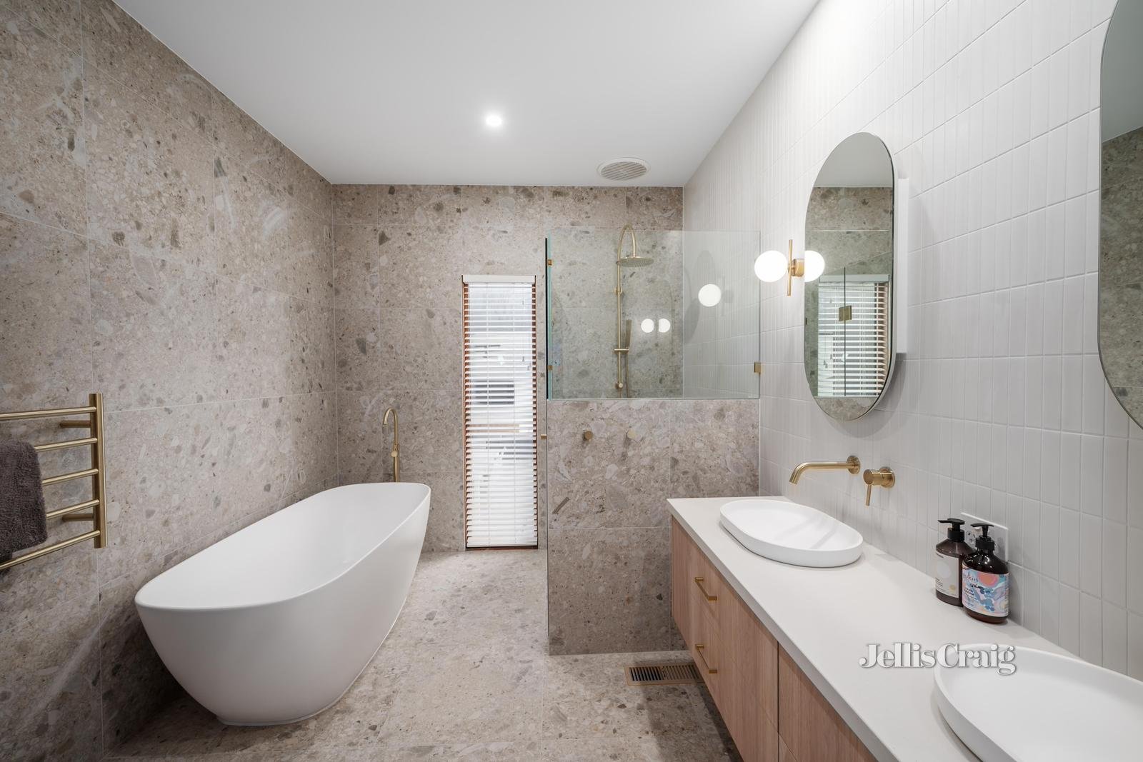 39 Lansdowne Street, Blairgowrie image 11