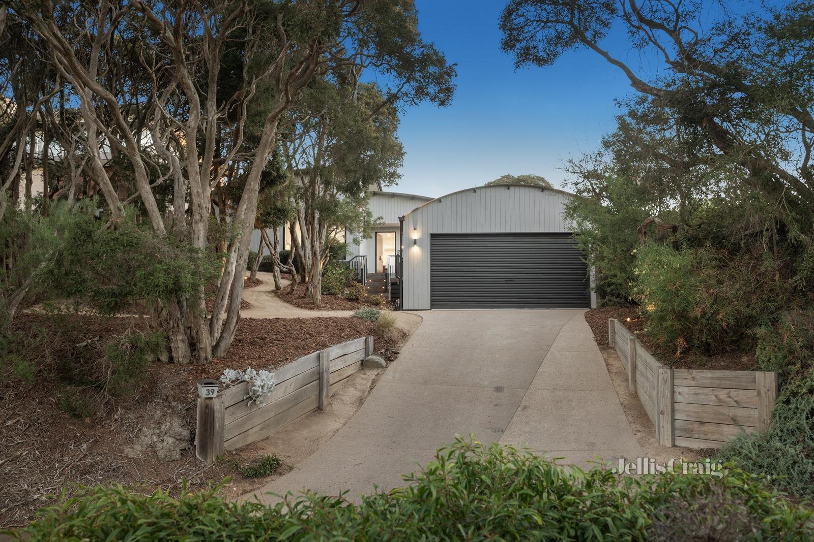 39 Lansdowne Street, Blairgowrie image 20