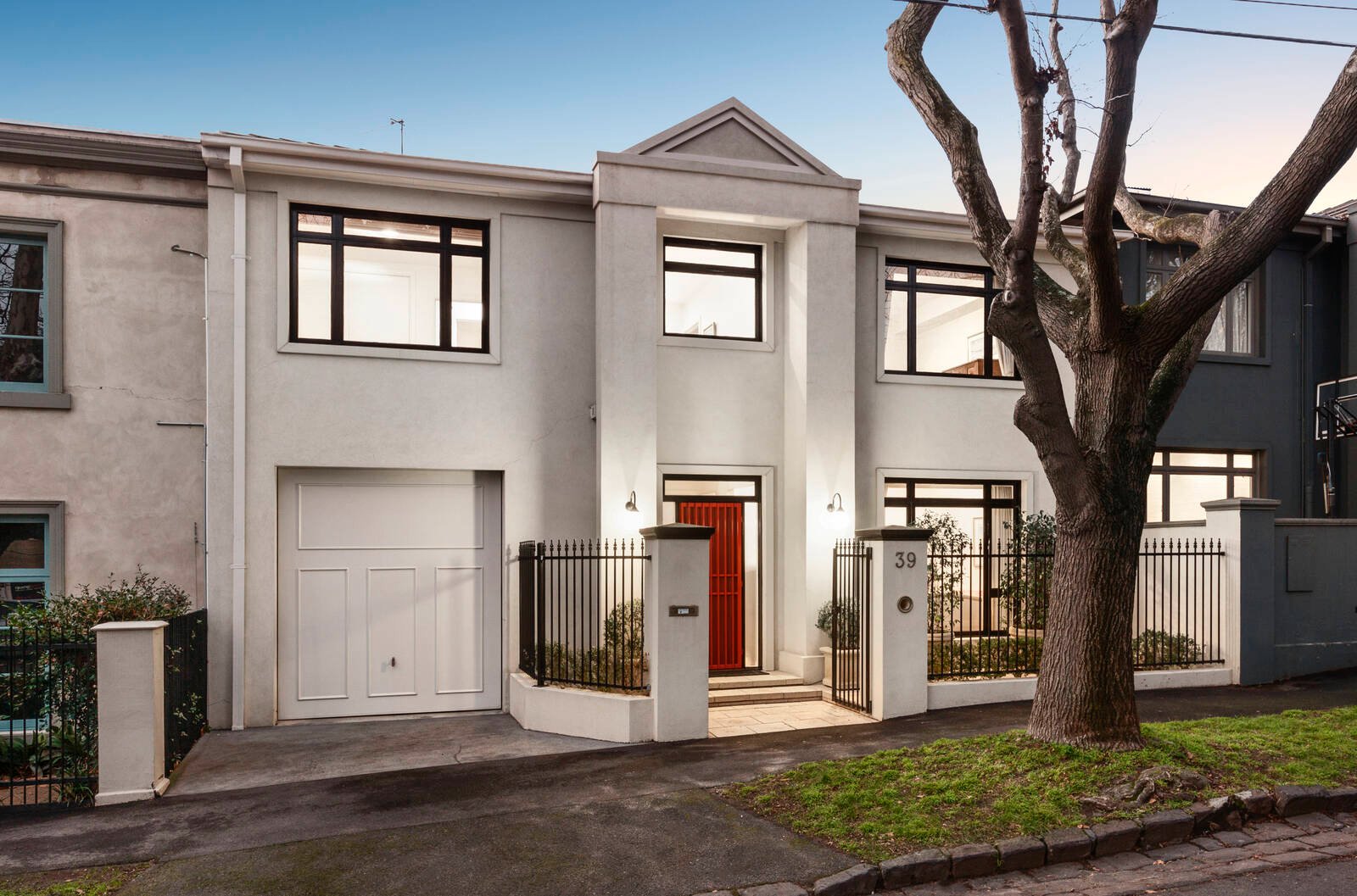 Property Gallery - Main Image