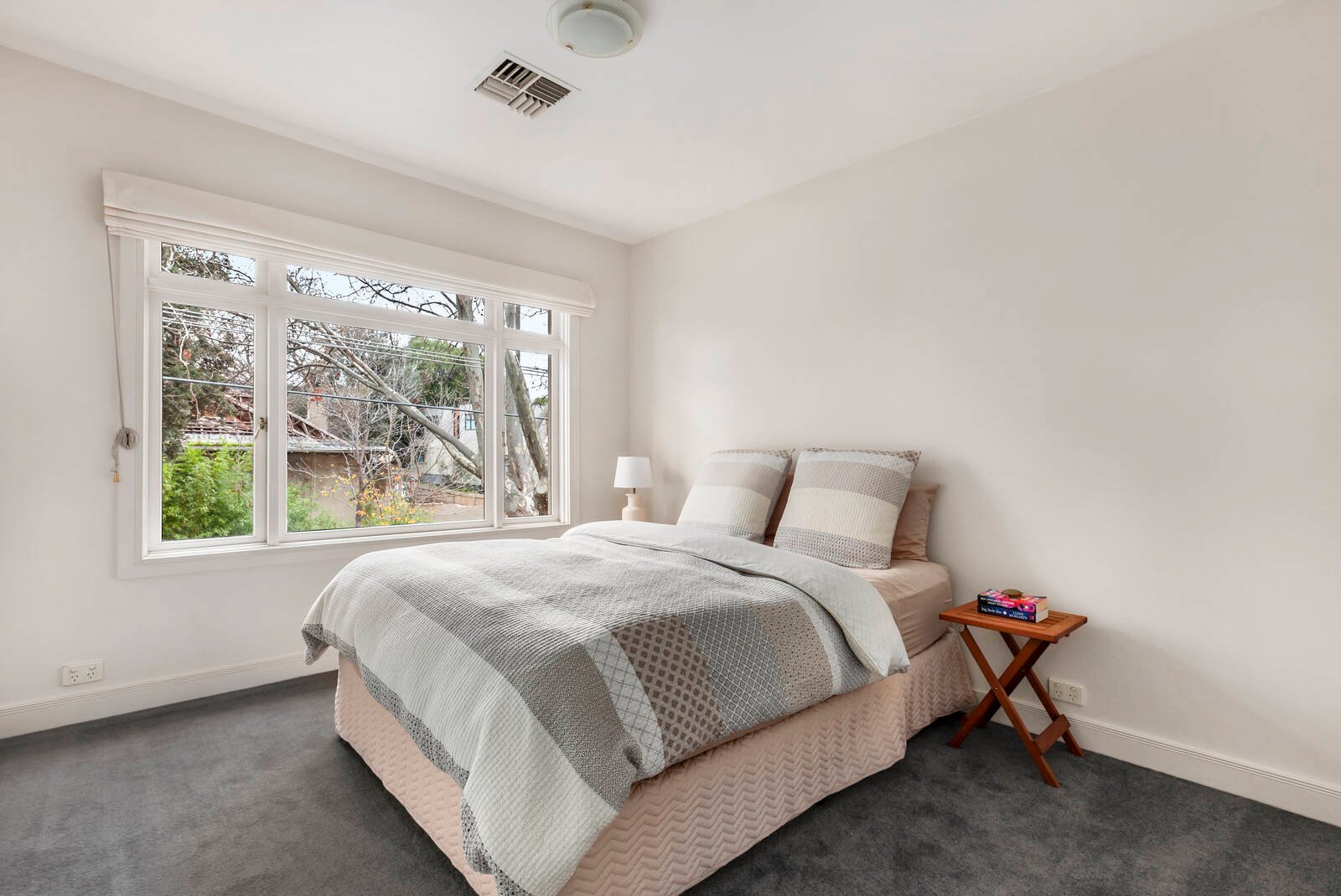 Property Gallery Thumbnail 8