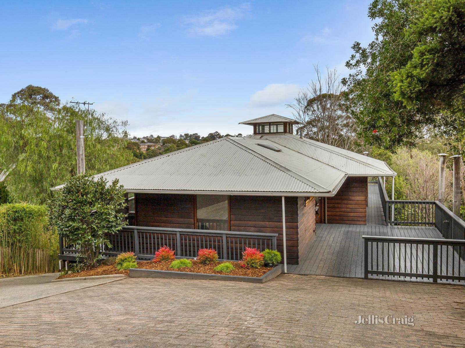 39 Lawanna Drive, Templestowe image 1