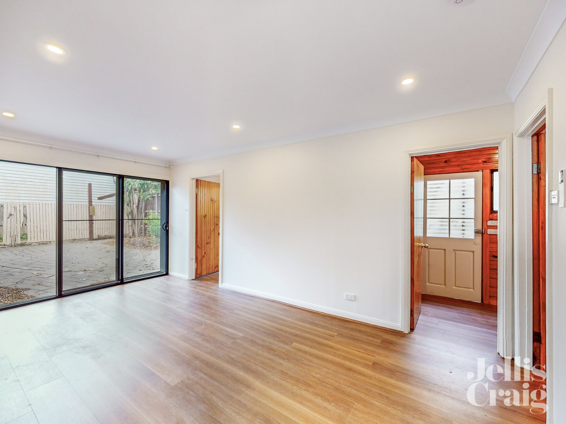 39 Liddiard Street, Hawthorn image 3