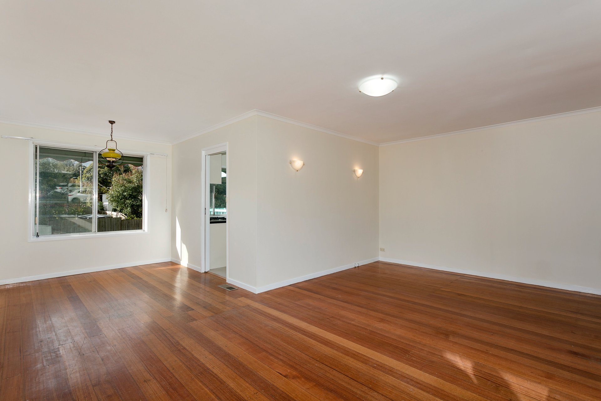 Property Gallery Thumbnail 4