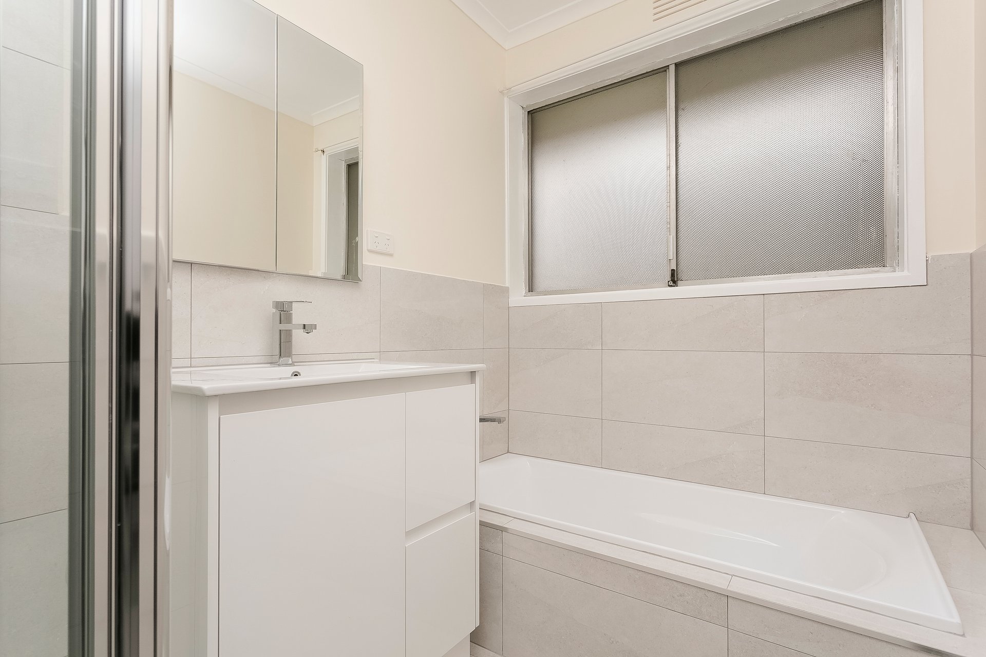 Property Gallery Thumbnail 5