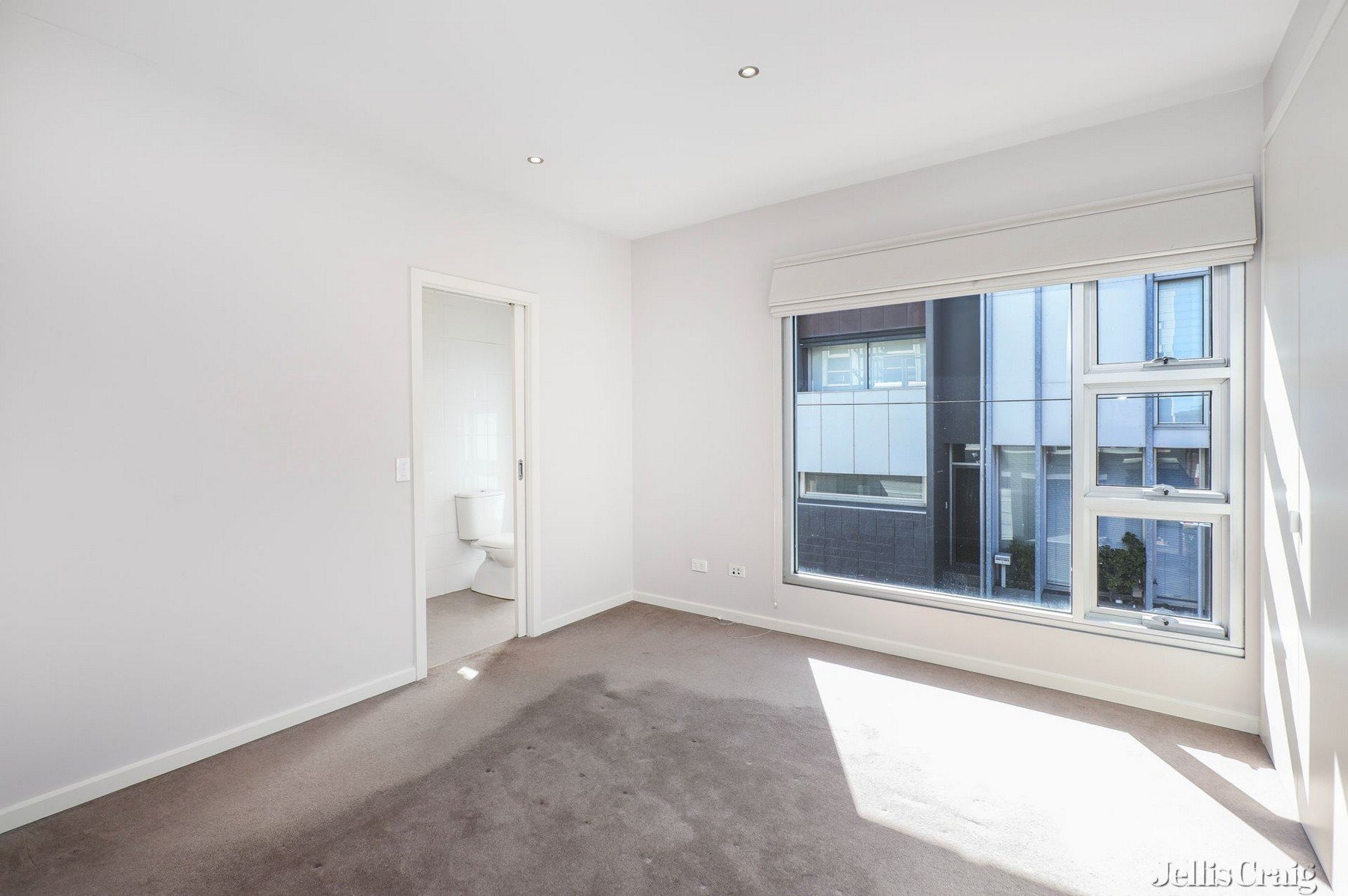 39 Little Dryburgh South Street, North Melbourne image 6