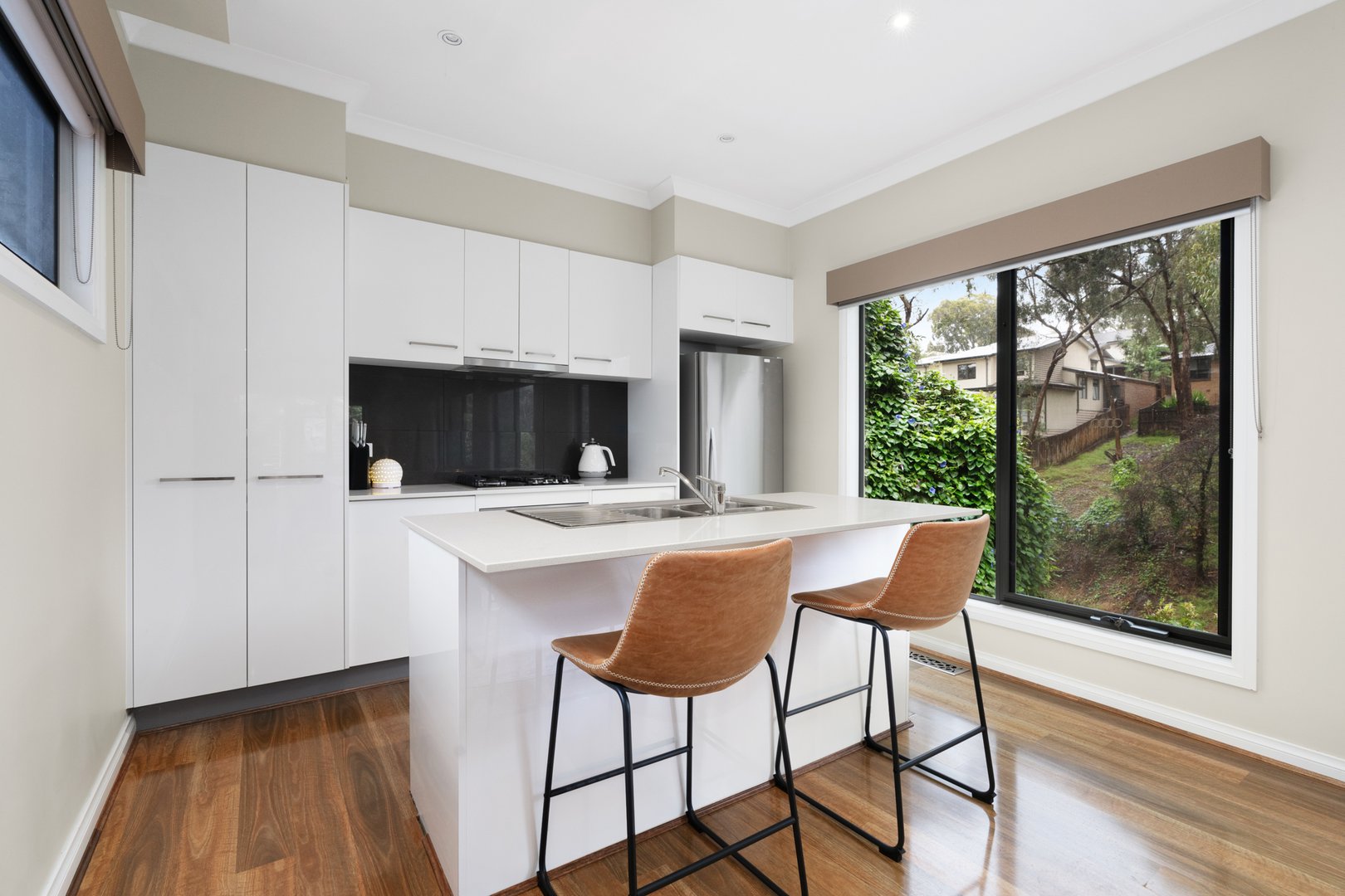 3/9 Louis Street, Greensborough image 3