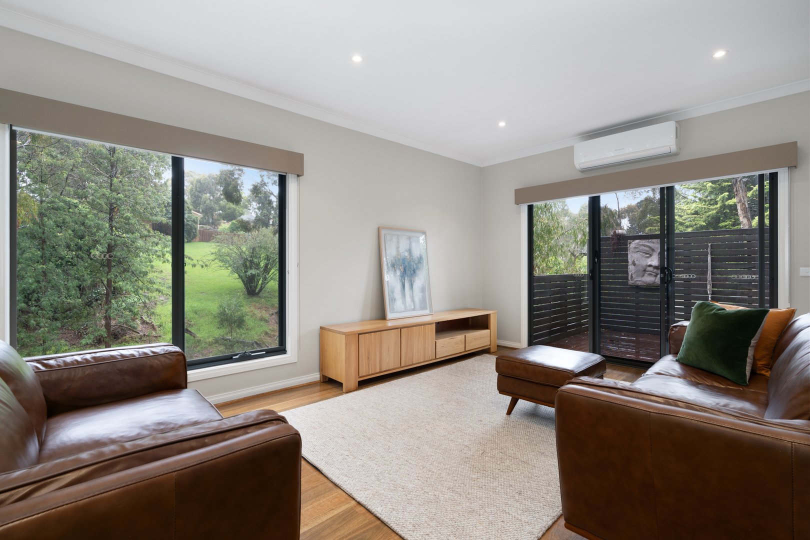 3/9 Louis Street, Greensborough image 6